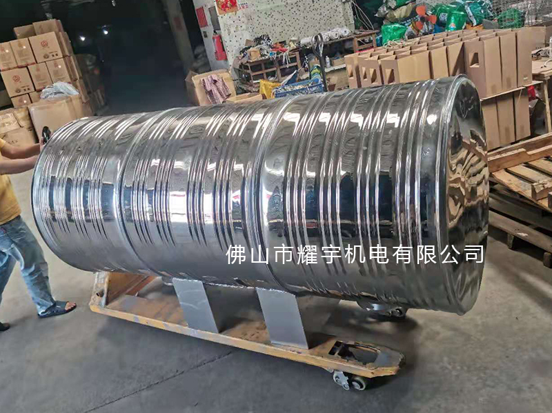 開(kāi)式膨脹水箱和承壓保溫水箱不銹鋼，深圳市南山區(qū)工地